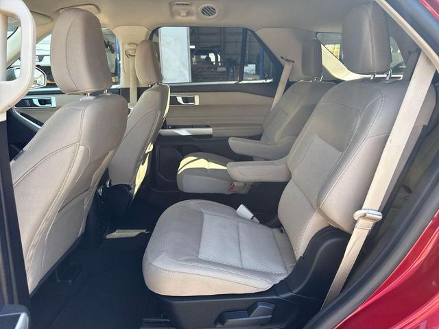 Photo of 2022 Rapid Red Metallic Tinted Clearcoat Ford Explorer