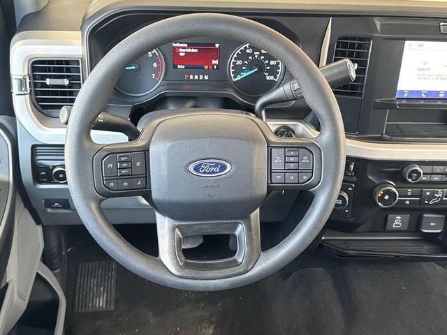 Photo of 2026 Oxford White Ford F-250