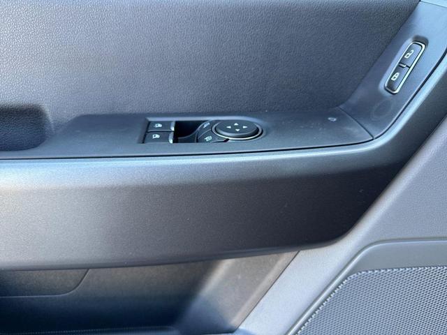 Photo of 2025 Oxford White Ford F-350
