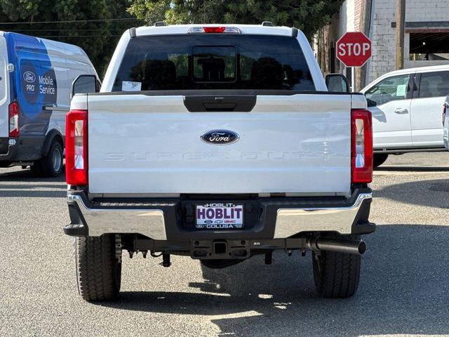 Photo of 2026 Oxford White Ford F-250