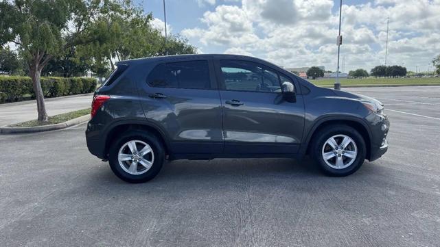 Photo of 2019 Nightfall Gray Metallic Chevrolet Trax