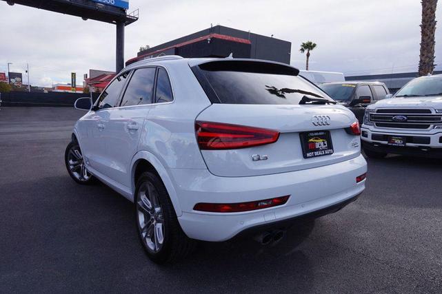 Photo of 2015 White Audi Q3