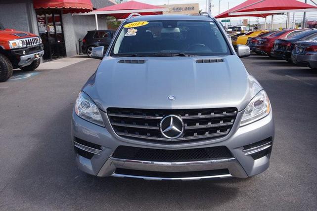 Photo of 2014 Diamond Silver Metallic Mercedes-Benz M-Class