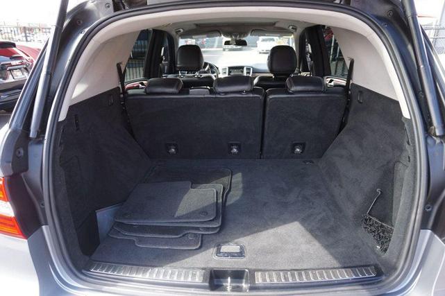 Photo of 2014 Diamond Silver Metallic Mercedes-Benz M-Class