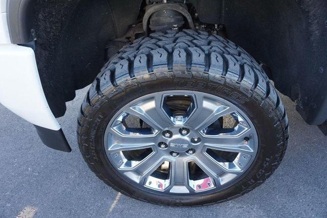 Photo of 2017 Summit White GMC Sierra 1500
