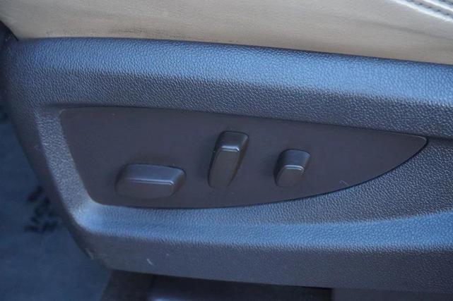 Photo of 2017 Summit White GMC Sierra 1500