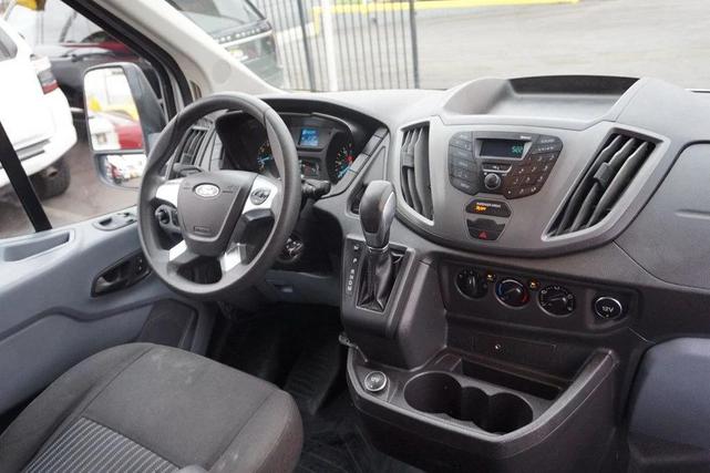 Photo of 2019 Oxford White Ford Transit-250