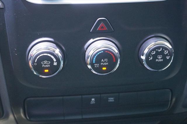 Photo of 2019 Granite Crystal Metallic Clearcoat RAM 1500