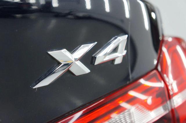 Photo of 2018 Blue BMW X4