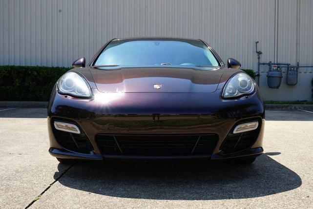 Photo of 2013 Burgundy Porsche Panamera