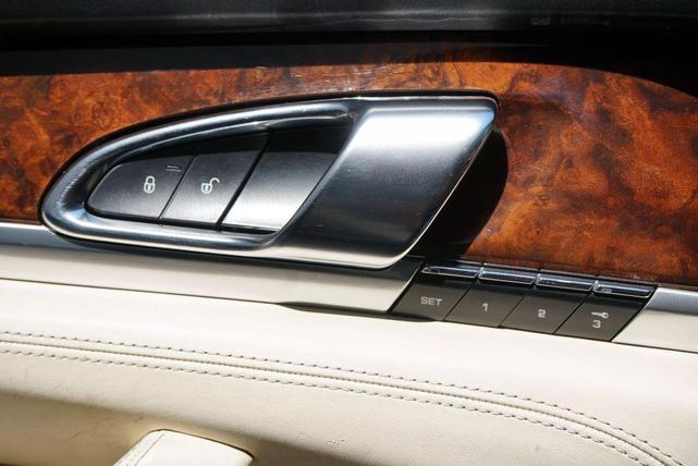 Photo of 2013 Burgundy Porsche Panamera
