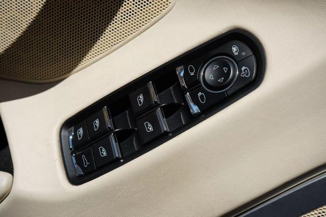 Photo of 2013 Burgundy Porsche Panamera