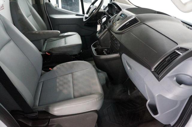 Photo of 2016 White Ford Transit-350
