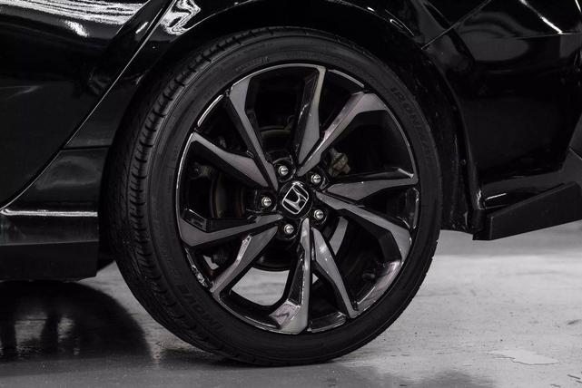 Photo of 2019 Black Honda Civic
