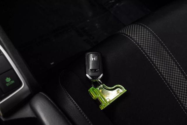 Photo of 2019 Black Honda Civic