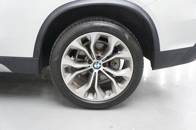 Photo of 2018 White BMW X5