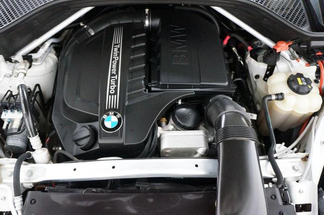Photo of 2018 White BMW X5