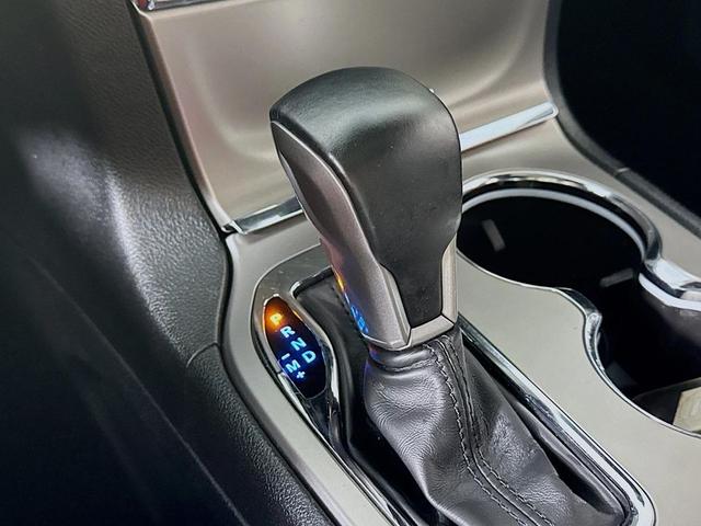 Photo of 2022 Sting Gray Jeep Grand Cherokee