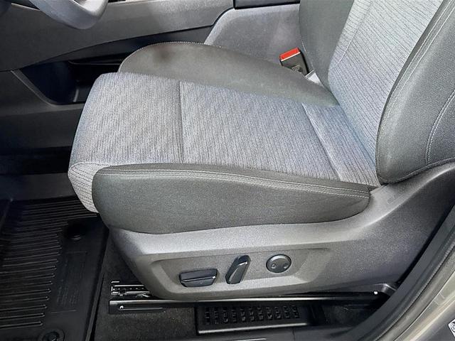Photo of 2023 Gun Metallic Nissan Rogue