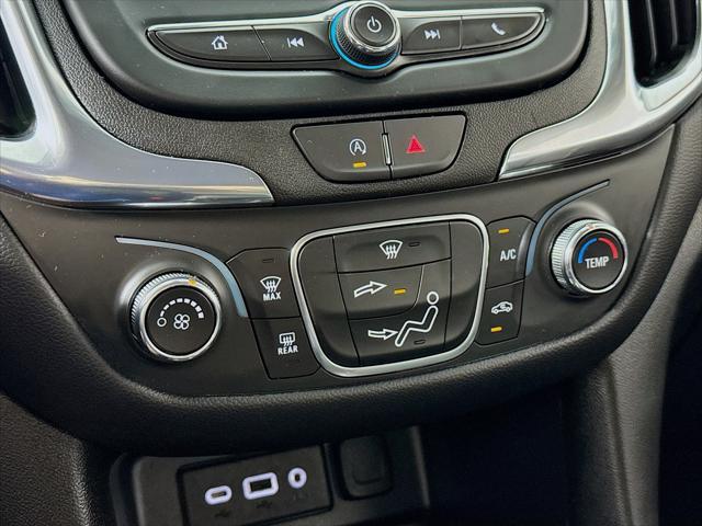 Photo of 2023 Summit White Chevrolet Equinox