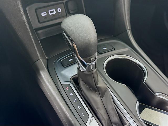 Photo of 2023 Summit White Chevrolet Equinox