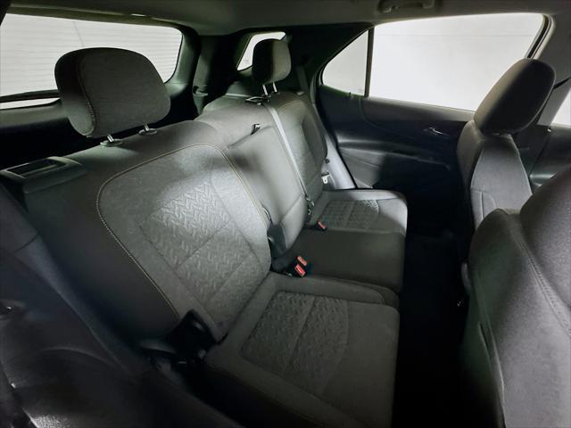Photo of 2023 Summit White Chevrolet Equinox