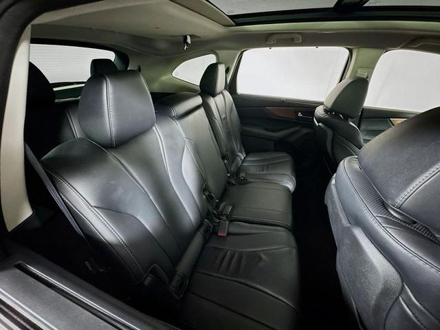 Photo of 2022 Majestic Black Pearl Acura MDX