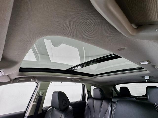 Photo of 2022 Majestic Black Pearl Acura MDX