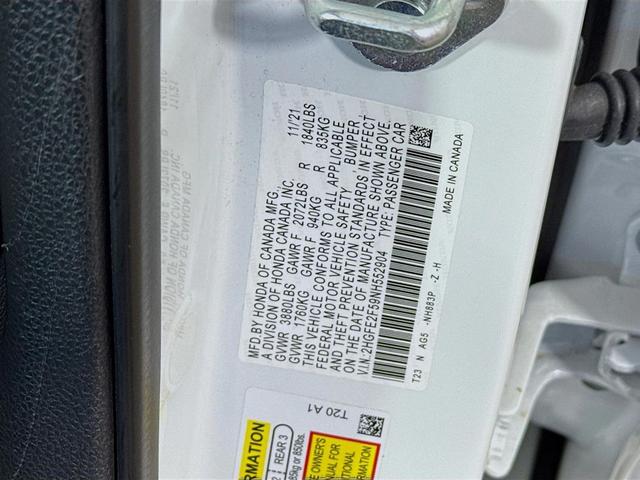 Photo of 2022 Platinum White Pearl Honda Civic