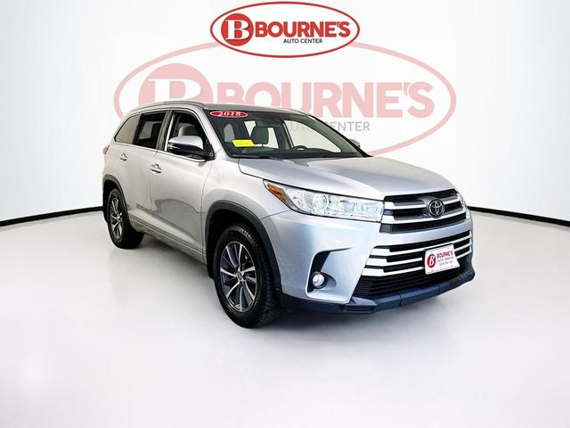 Photo of 2018 Celestial Silver Metallic Toyota Highlander