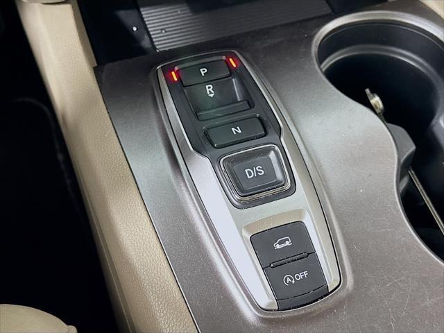 Photo of 2022 Deep Scarlet Pearl Honda Pilot