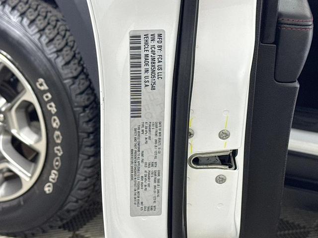 Photo of 2022 Bright White Jeep Cherokee