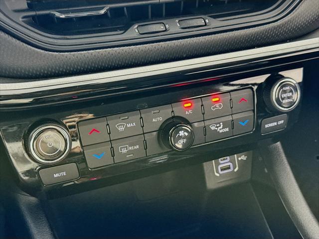 Photo of 2022 Velvet Red Pearl Jeep Compass
