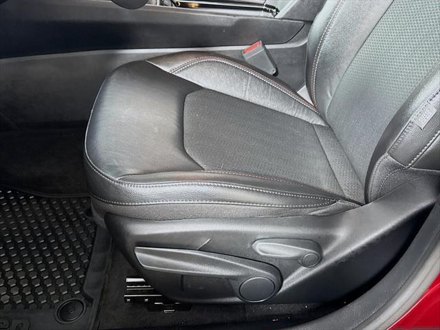 Photo of 2022 Velvet Red Pearl Jeep Compass