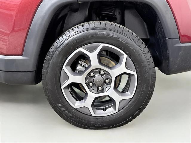 Photo of 2022 Velvet Red Pearl Jeep Compass
