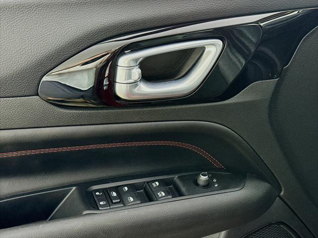 Photo of 2022 Velvet Red Pearl Jeep Compass