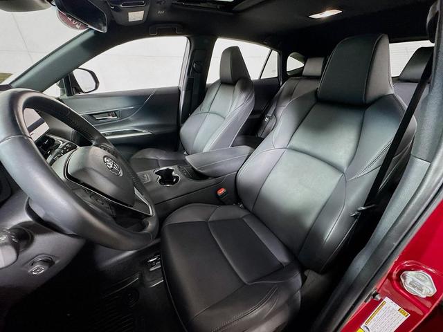 Photo of 2024 Ruby Flare Pearl Toyota Venza
