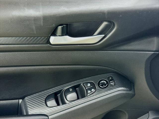 Photo of 2024 Gun Metallic Nissan Altima