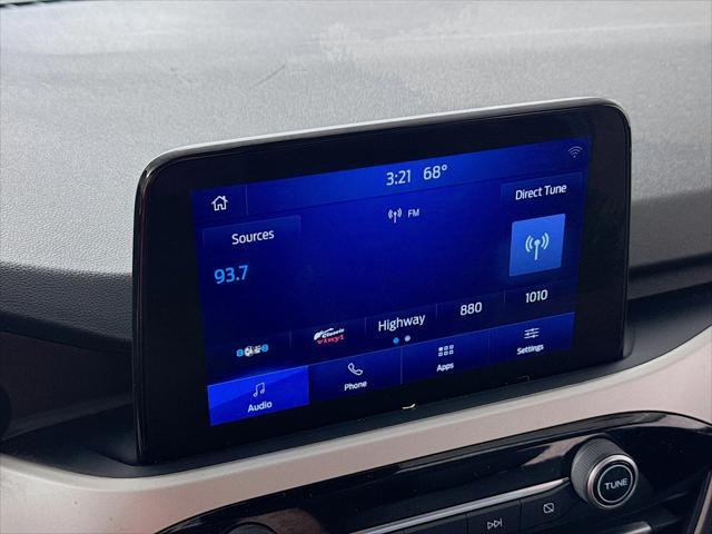 Photo of 2021 Agate Black Metallic Ford Escape