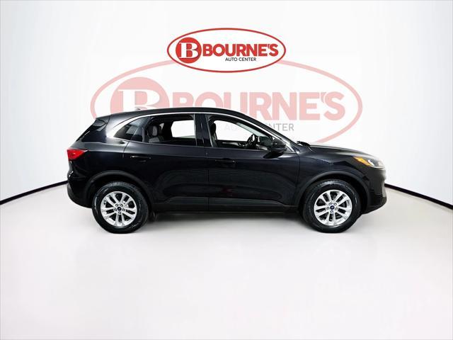 Photo of 2021 Agate Black Metallic Ford Escape