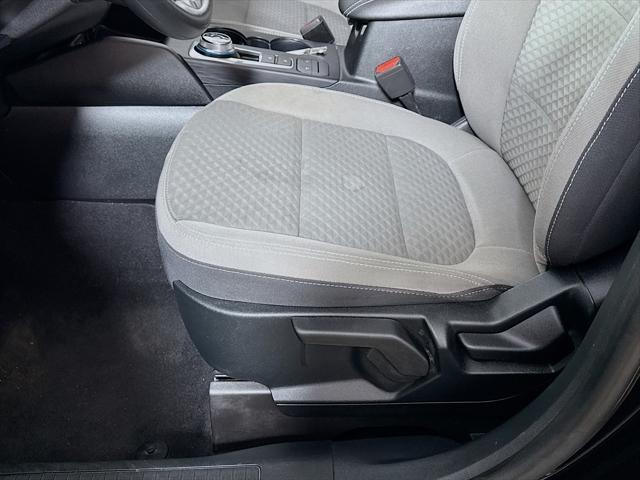 Photo of 2021 Agate Black Metallic Ford Escape