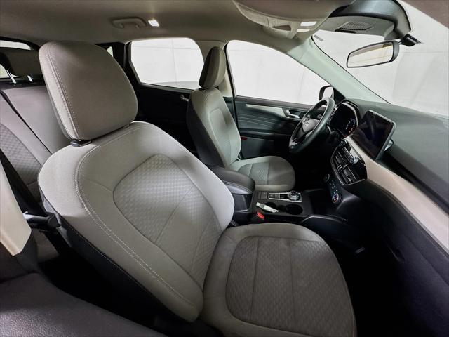 Photo of 2021 Agate Black Metallic Ford Escape