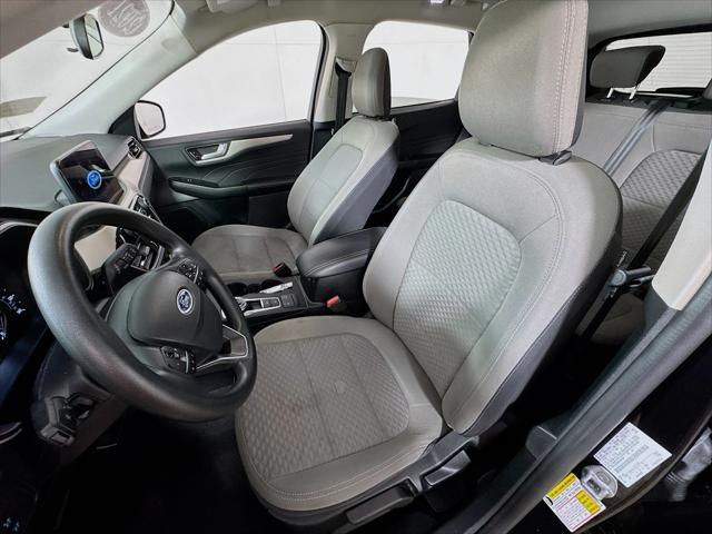 Photo of 2021 Agate Black Metallic Ford Escape