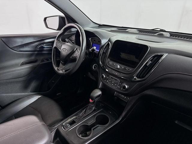 Photo of 2022 Mosaic Black Metallic Chevrolet Equinox
