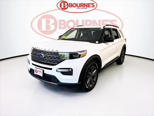 Photo of 2023 Star White Metallic Ford Explorer