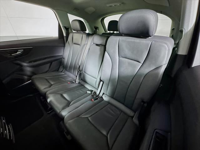Photo of 2023 Carrara White Audi Q7