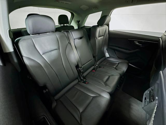 Photo of 2023 Carrara White Audi Q7