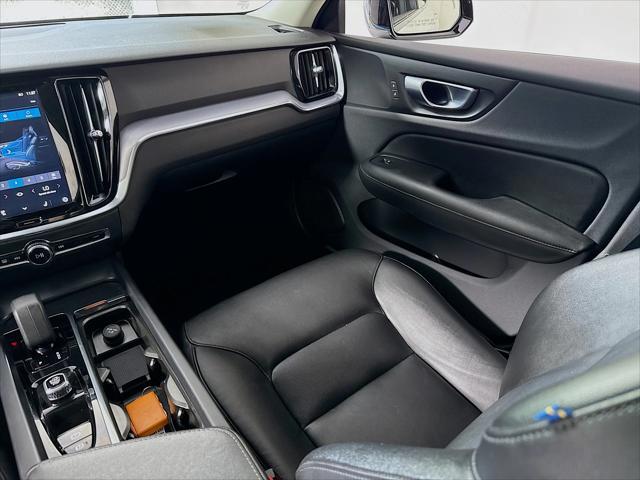 Photo of 2025 Crystal White Volvo S60