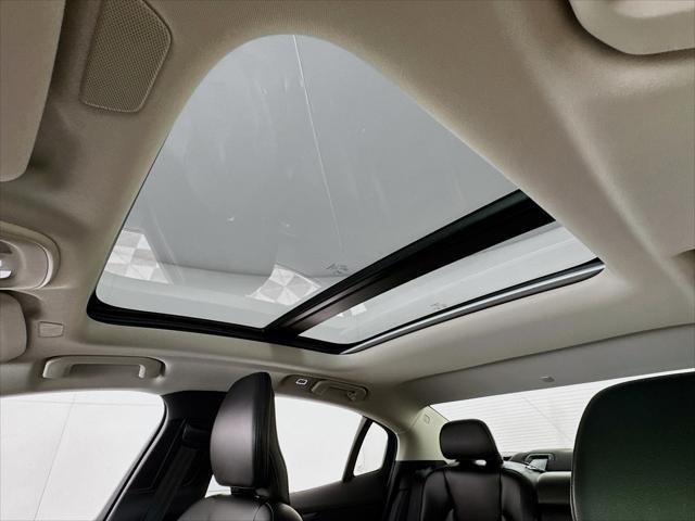 Photo of 2025 Crystal White Volvo S60