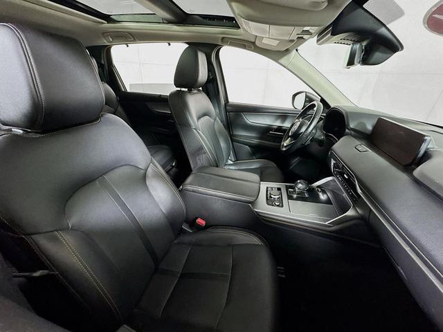 Photo of 2024 Machine Gray Metallic Mazda CX-90 PHEV